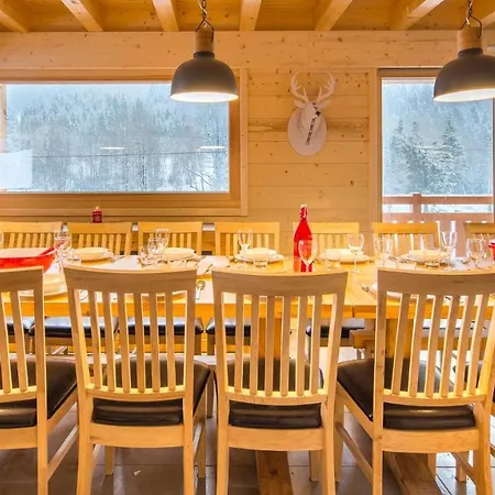 Chalet Le Ciste - Chalet - BO Immobilier- Châtel Multipass Activités Été 2026 en option au tarif de 4euros par jour et par personne *